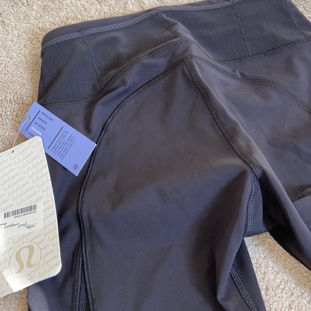 Lululemon crop run around size 4
